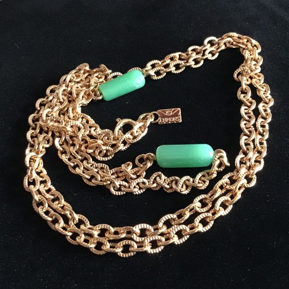 Vintage Emmons Signed Necklace Gold Tone Green Beads - Picture 3 of 12